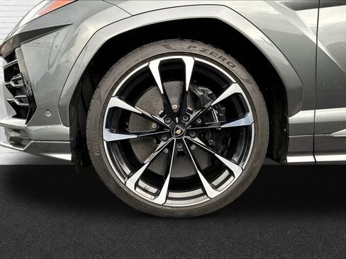 Used 2019 Lamborghini Urus AWD/4WD image 33