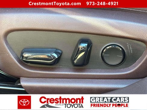 Used 2020 Lexus ES 350 w/ Premium Package image 16