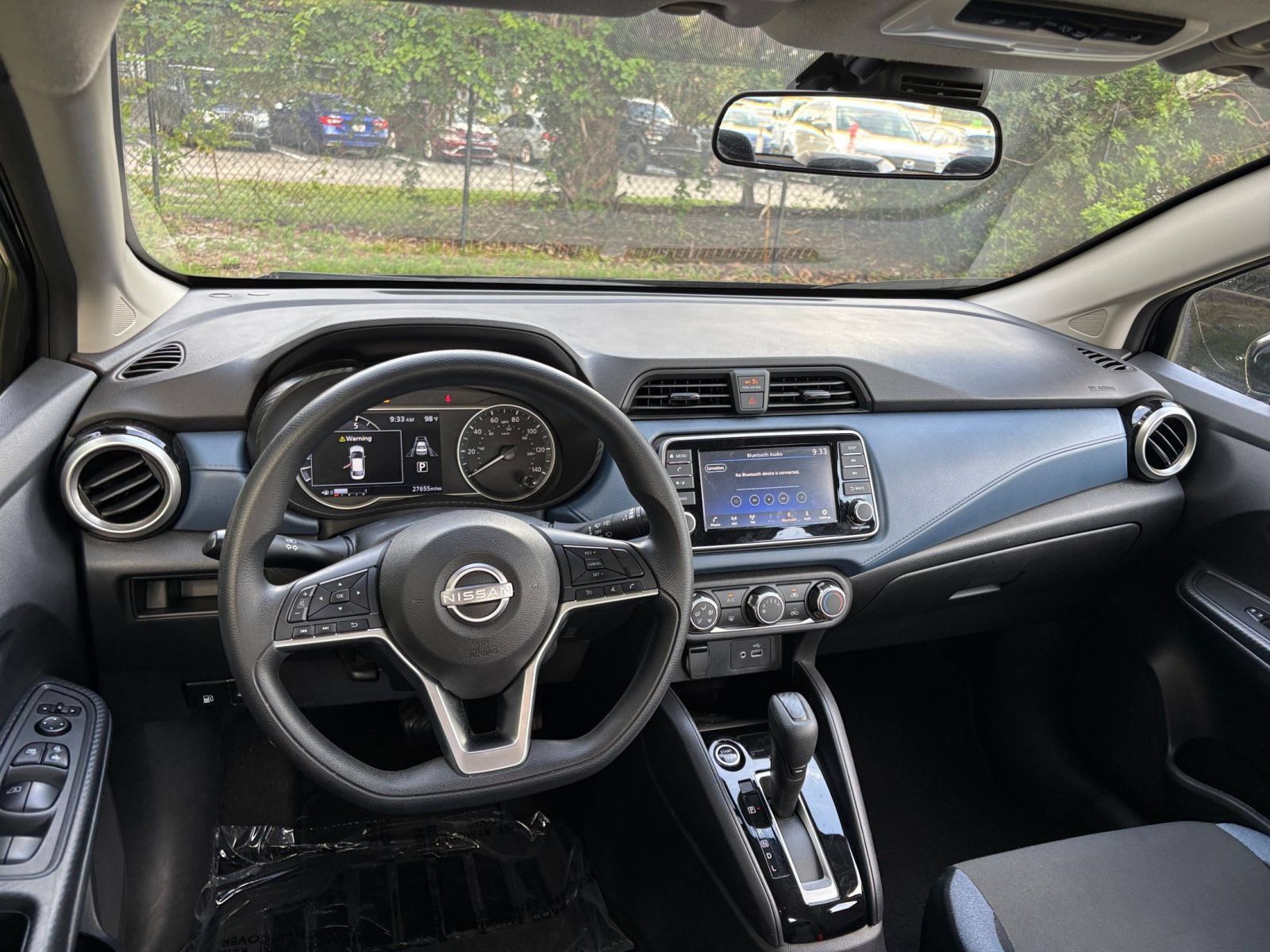 Used 2025 Nissan Versa SV FWD image 30