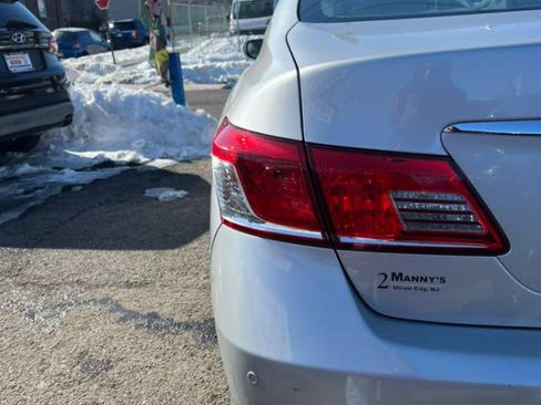 Used 2011 Lexus ES 350 image 8