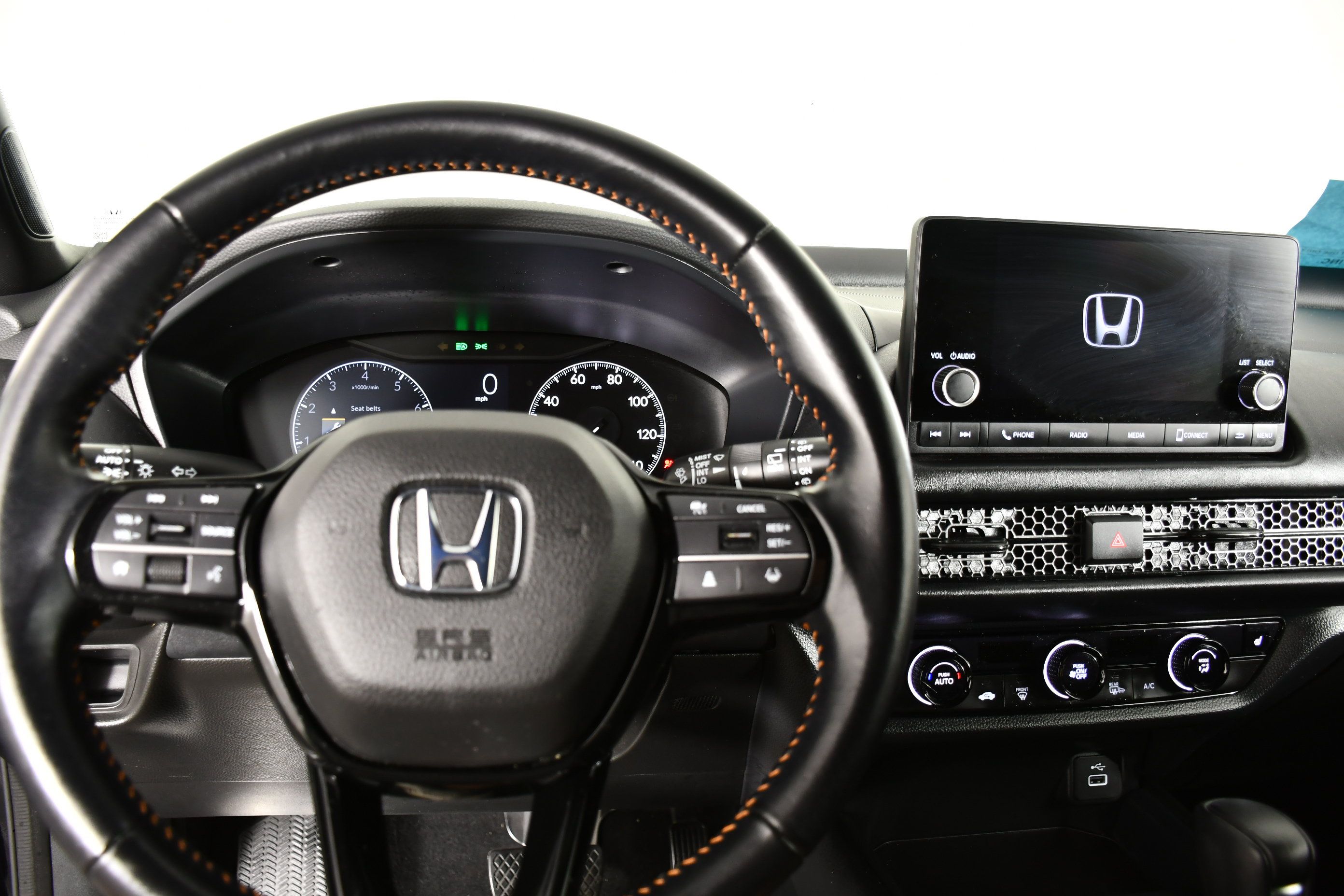 Certified 2025 Honda HR-V Sport image 16