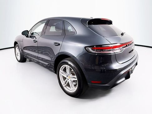 Certified 2025 Porsche Macan AWD/4WD image 3