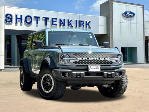 Used 2023 Ford Bronco Badlands w/ Sasquatch Package AWD/4WD image 1