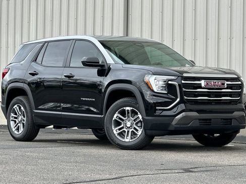 New 2026 GMC Terrain Elevation w/ Technology Package II AWD/4WD image 2