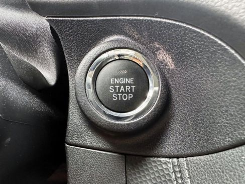 Used 2022 Subaru Forester Limited image 30