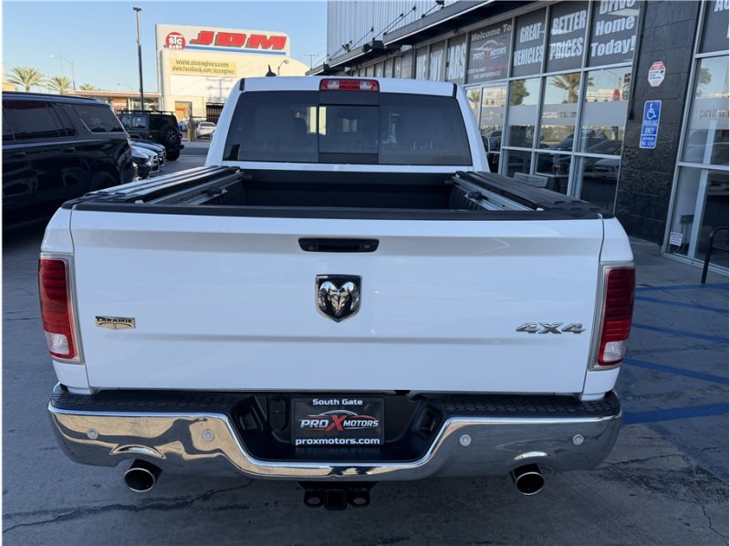Used 2018 RAM 1500 Laramie w/ Convenience Group AWD/4WD image 14
