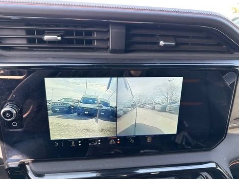 Used 2024 GMC Sierra 2500 AT4 w/ AT4 Premium Plus Package AWD/4WD image 23