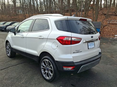 Used 2019 Ford EcoSport Titanium image 4