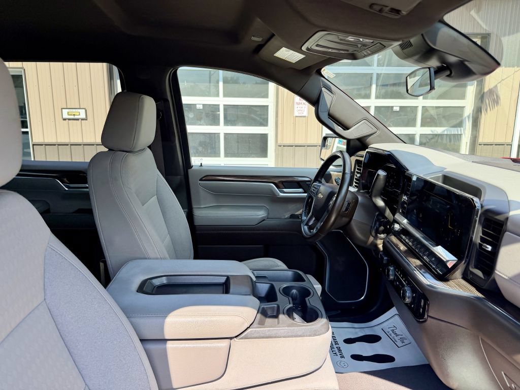 Used 2023 Chevrolet Silverado 1500 LT w/ Max Trailering Package AWD/4WD image 17