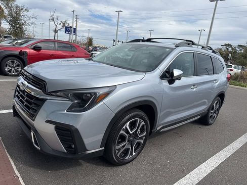 Used 2023 Subaru Ascent Touring image 1