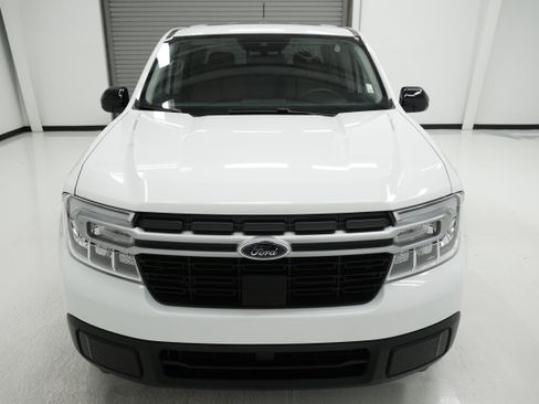 Used 2024 Ford Maverick Lariat AWD/4WD image 2