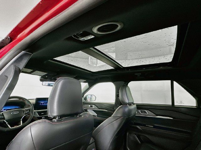 Certified 2025 Ford Explorer ST AWD/4WD image 29