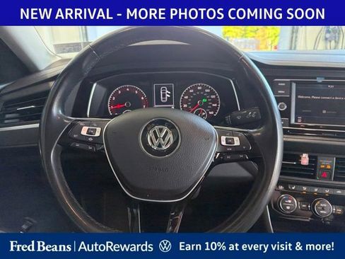 Used 2019 Volkswagen Jetta SE FWD image 13