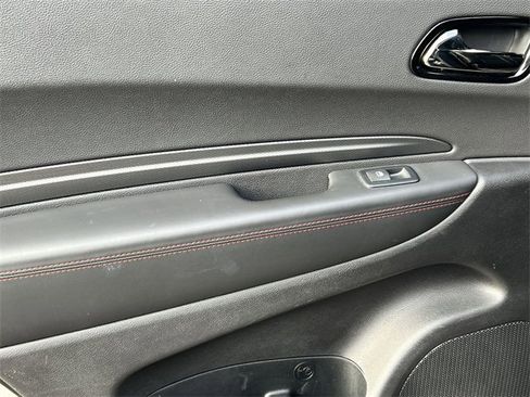 Used 2024 Dodge Durango GT image 21