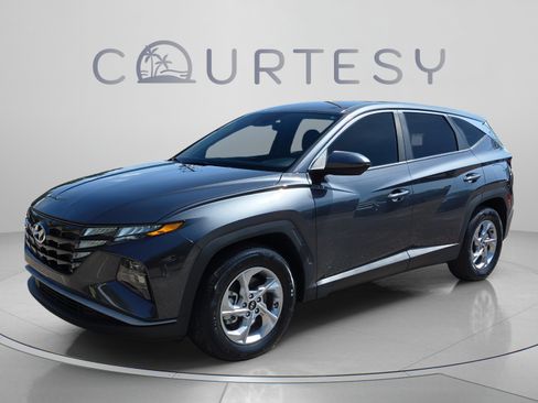Certified 2024 Hyundai Tucson SE FWD image 1