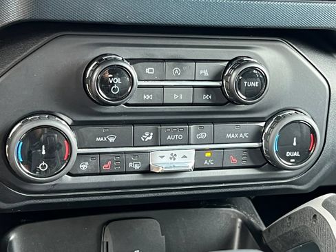 Used 2022 Ford Bronco Outer Banks AWD/4WD image 23