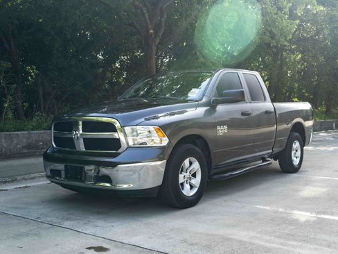 Used 2019 RAM 1500 Tradesman w/ Chrome Plus Package RWD image 5