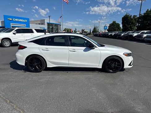 Used 2024 Honda Civic Sport image 8