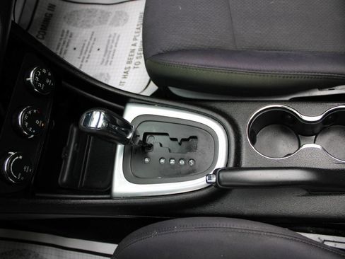 Used 2013 Chrysler 200 Touring image 21