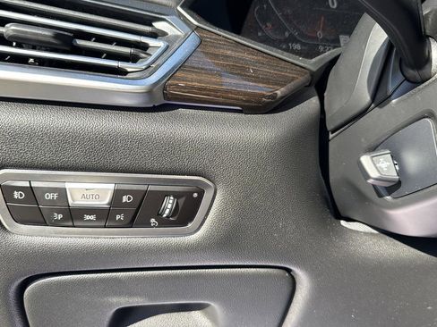 Used 2019 BMW X5 xDrive40i w/ Executive Package image 18