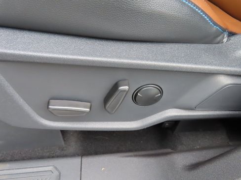 Used 2024 Ford Bronco Outer Banks image 23