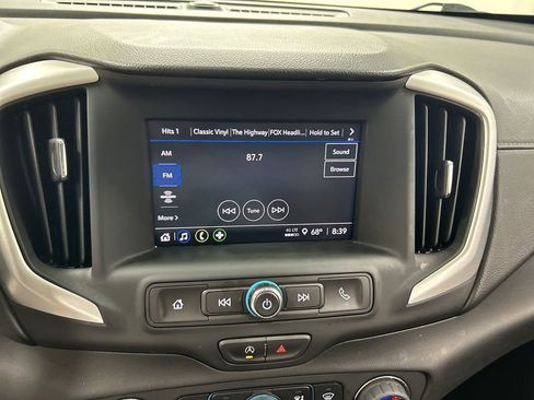 Used 2024 GMC Terrain SLE w/ Driver Convenience Package AWD/4WD image 14