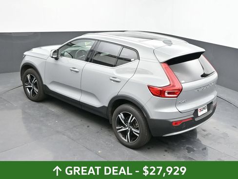 Used 2025 Volvo XC40 B5 Core AWD/4WD image 36