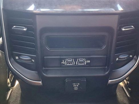 Used 2019 RAM 1500 Big Horn AWD/4WD image 30