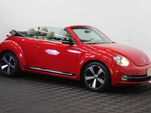 Used 2013 Volkswagen Beetle 2.0T FWD image 1