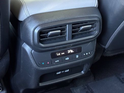 Used 2023 Honda Pilot EX-L image 14