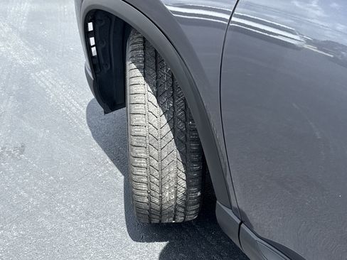 Certified 2025 Honda Pilot Black Edition image 43