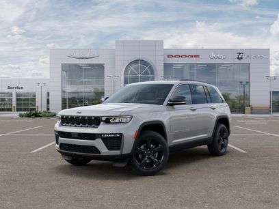 New 2026 Jeep Grand Cherokee Limited w/ Limited Altitude Package
