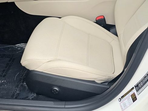 Used 2024 Mercedes-Benz C 300 4MATIC Sedan image 19