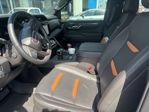 Used 2024 GMC Sierra 1500 AT4 w/ Technology Package image 12