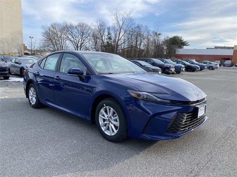 New 2026 Toyota Camry LE image 1