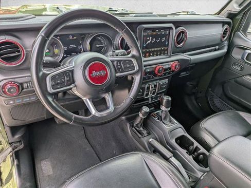 Used 2021 Jeep Wrangler Unlimited Sahara w/ Safety Group AWD/4WD image 10