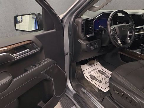 Used 2023 Chevrolet Silverado 1500 RST w/ Max Trailering Package AWD/4WD image 19