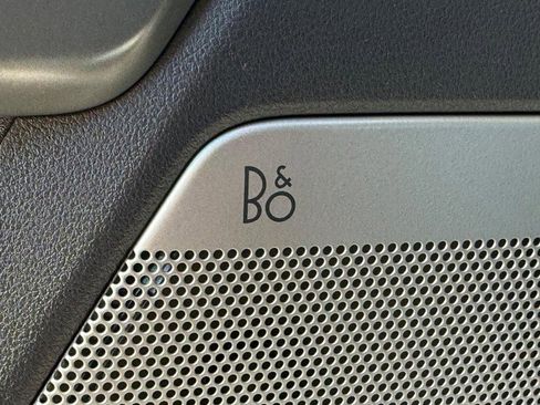 Used 2022 Ford F150 Lariat w/ Max Trailer Tow Package image 32