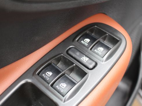 Used 2014 FIAT 500L Trekking w/ Popular Equipment Group image 13