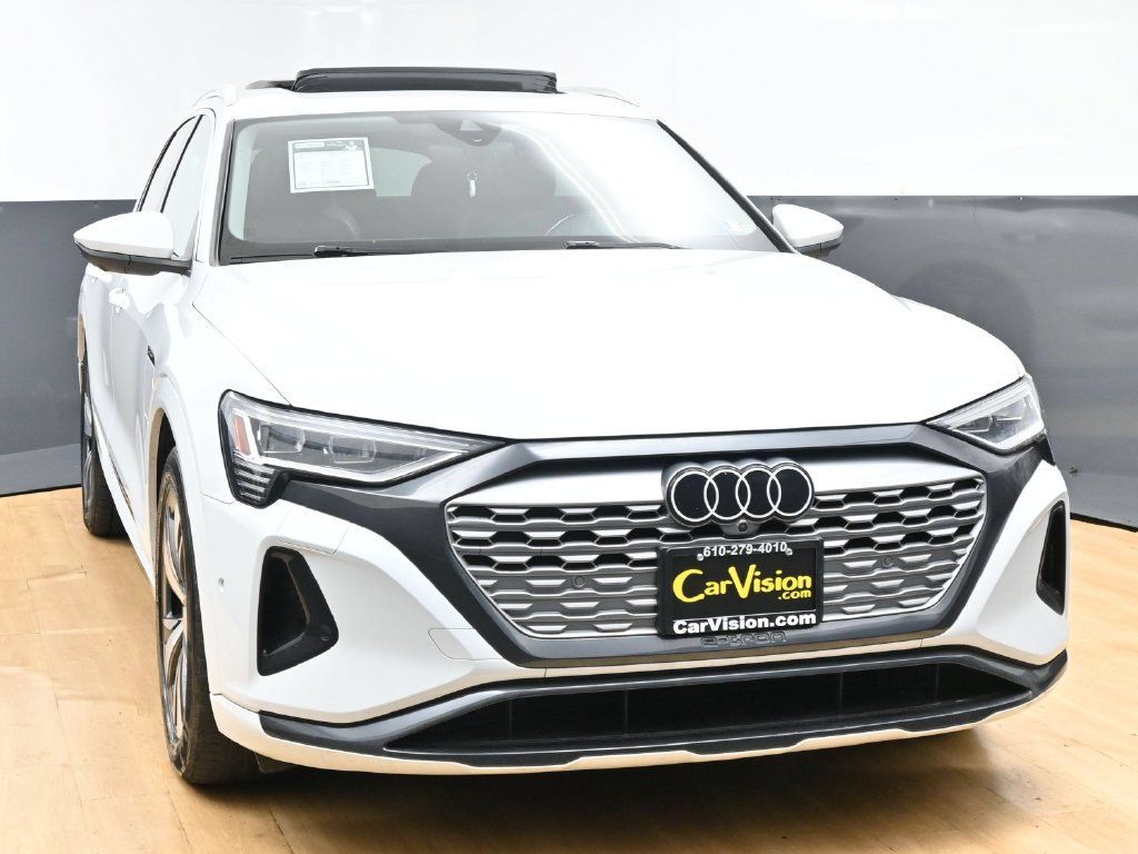 Used 2024 Audi Q8 e-tron Premium Plus w/ Premium Plus Package AWD/4WD image 4