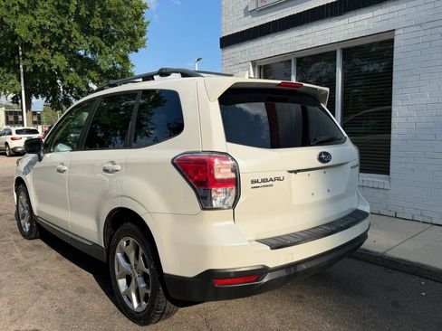 Used 2018 Subaru Forester 2.5i Touring w/ Popular Package #3B AWD/4WD image 7