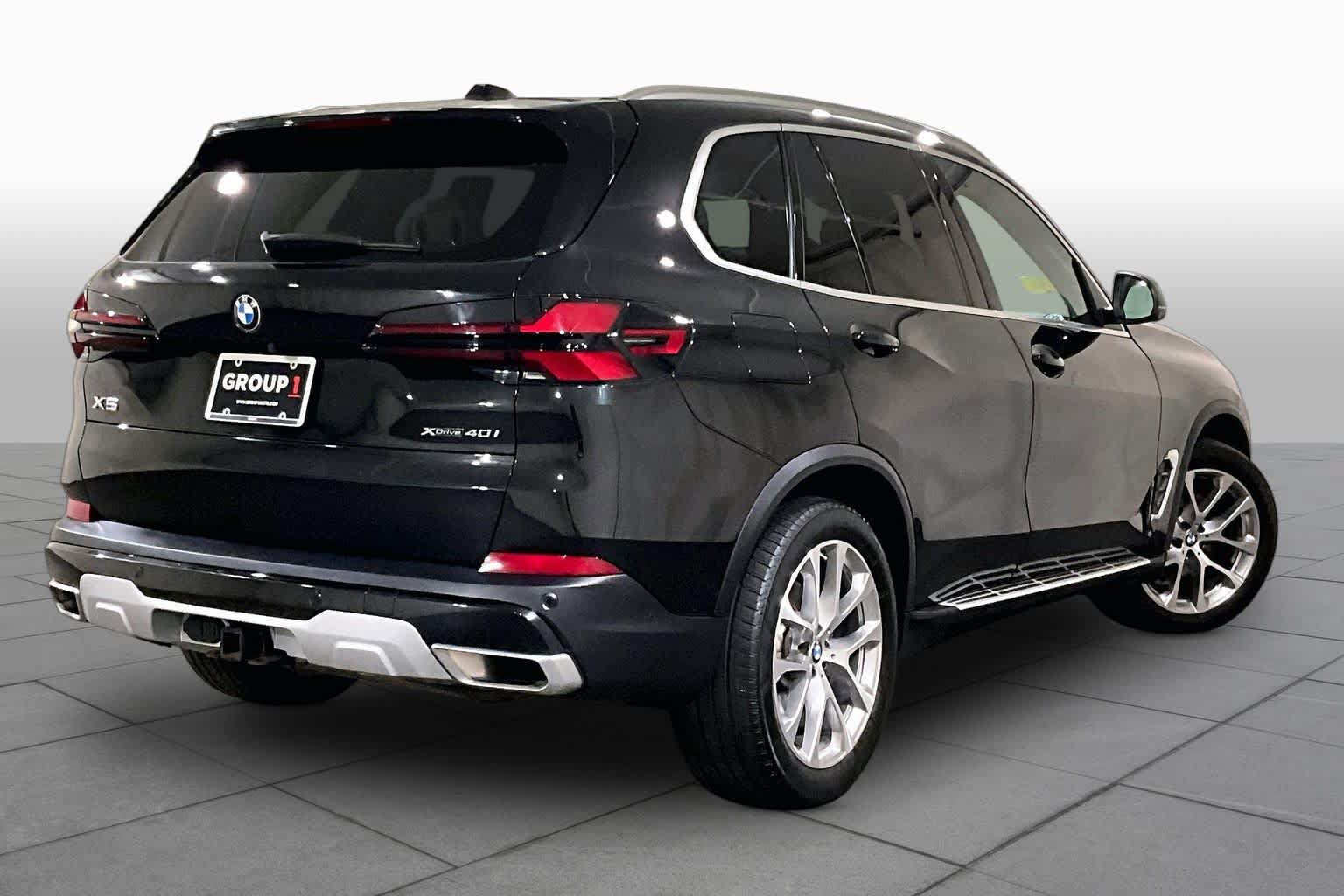 Used 2024 BMW X5 xDrive40i w/ Premium Package AWD/4WD image 12