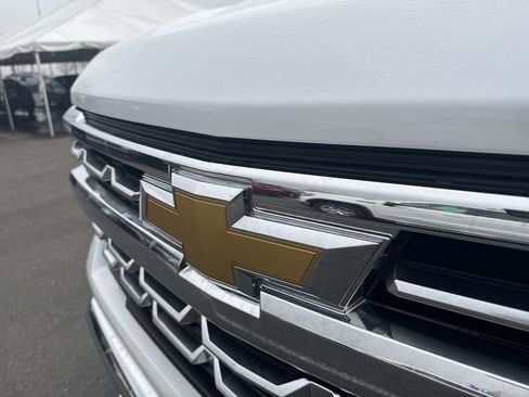 Used 2024 Chevrolet Silverado 1500 LTZ w/ LTZ Premium Package image 31