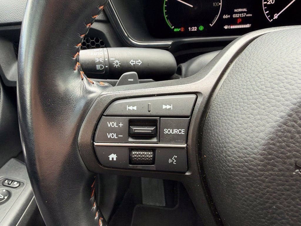 Used 2025 Honda CR-V Sport image 22