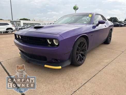 Used 2023 Dodge Challenger R/T w/ Blacktop Package RWD image 3