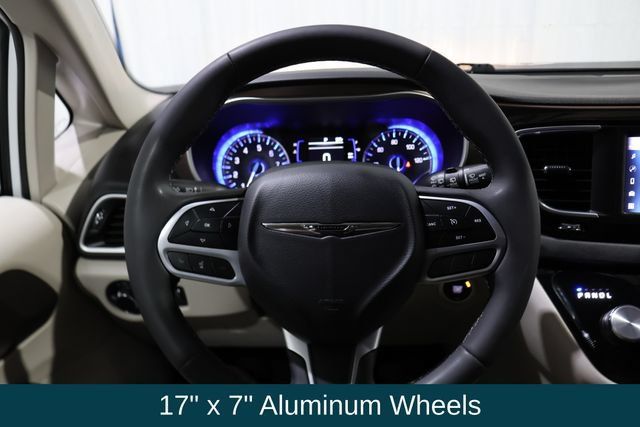 Used 2023 Chrysler Voyager LX FWD image 20