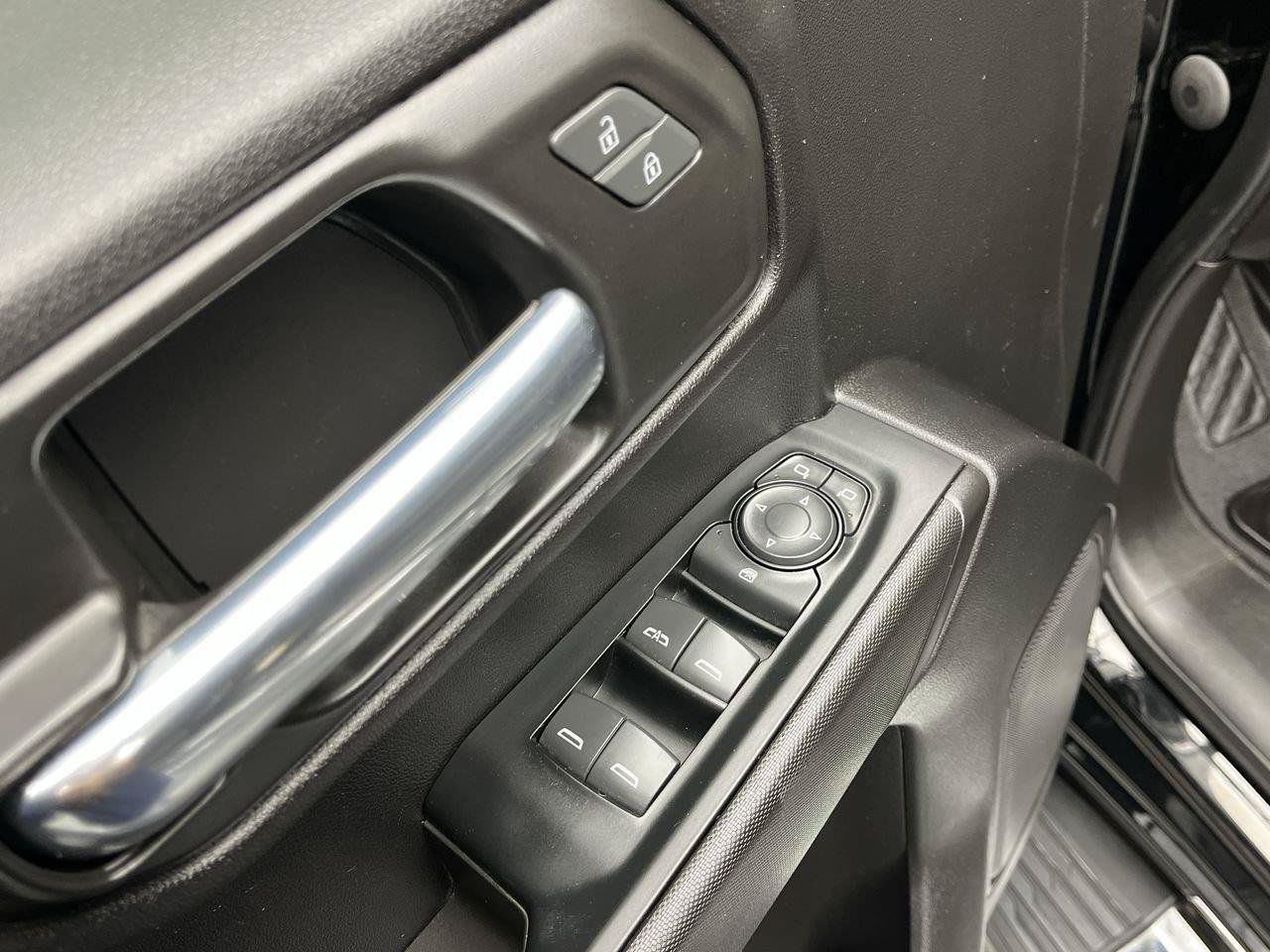 Certified 2023 Chevrolet Silverado 1500 Custom AWD/4WD image 9