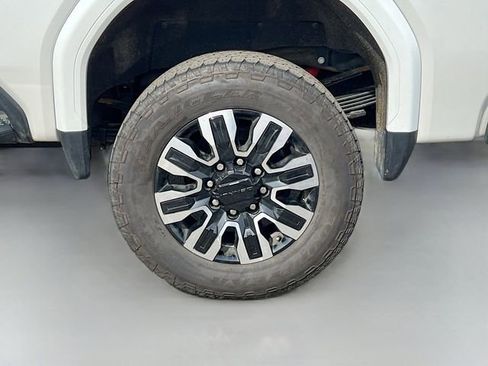 Used 2025 GMC Sierra 3500 Denali Ultimate image 38