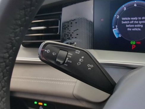 New 2026 Volkswagen Tiguan SE R-Line image 26