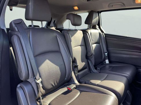 Used 2019 Honda Odyssey Touring image 47